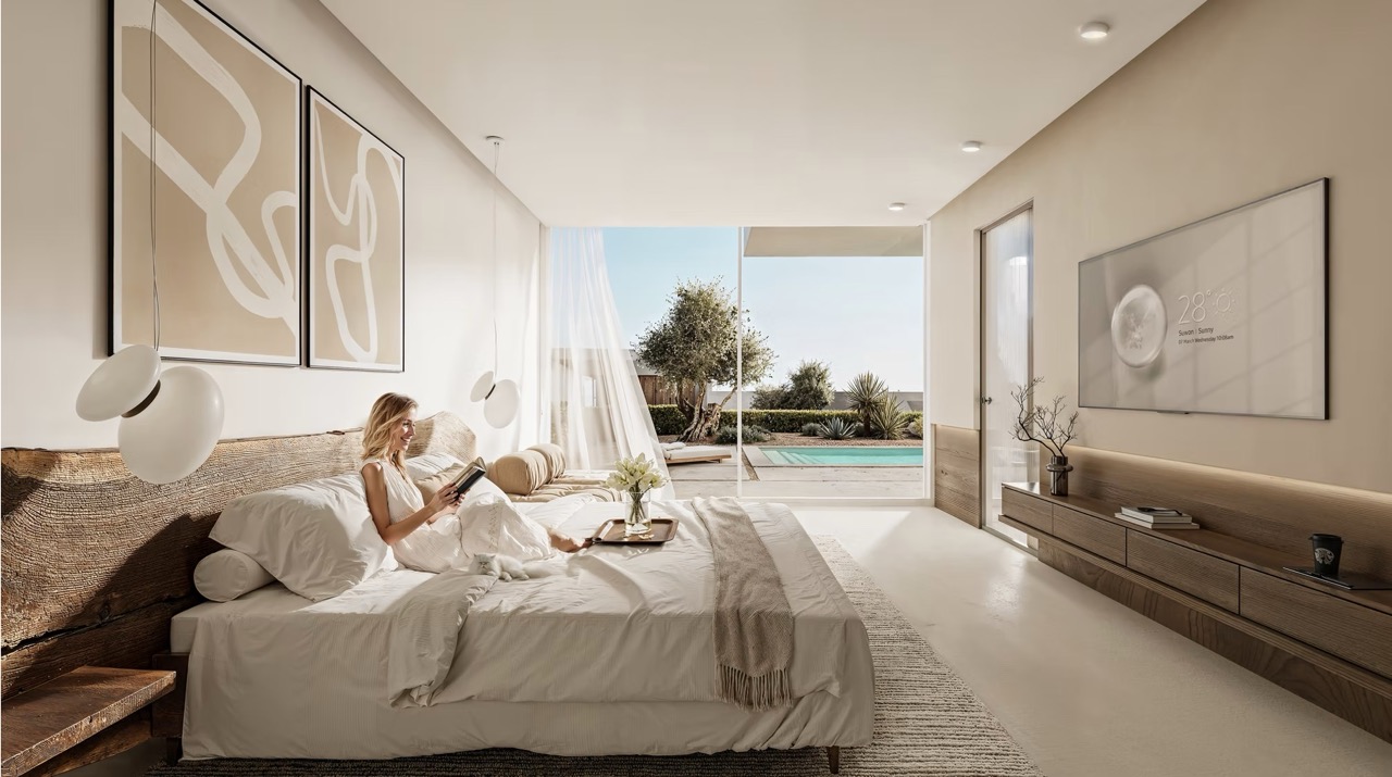 The Edge – Schlafzimmer mit Poolzugang und mediterranem Design